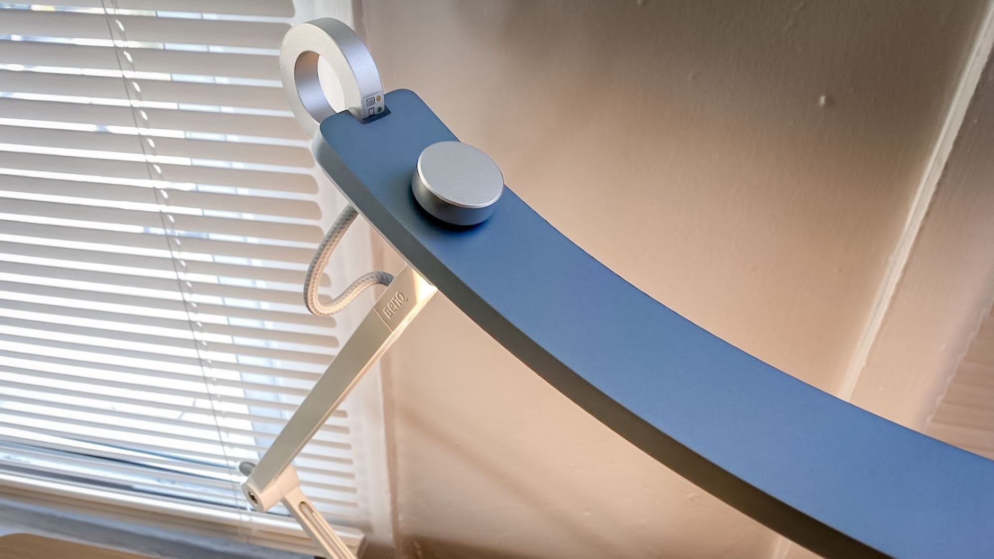The BenQ lamp head with its top adjustment knob and touch-sensitive activation ring visible. Image: Future.