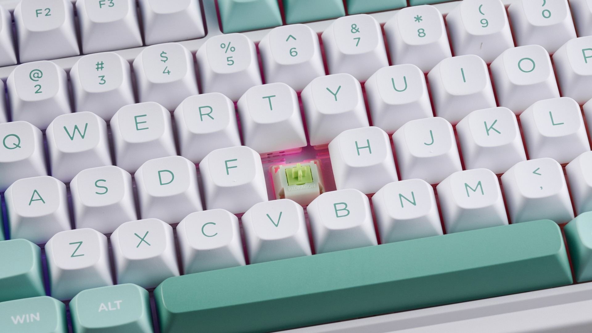 The Redragon Galatin Pro K719 with a keycap removed to expose a switch. Image: Ashley Thieme / Future.