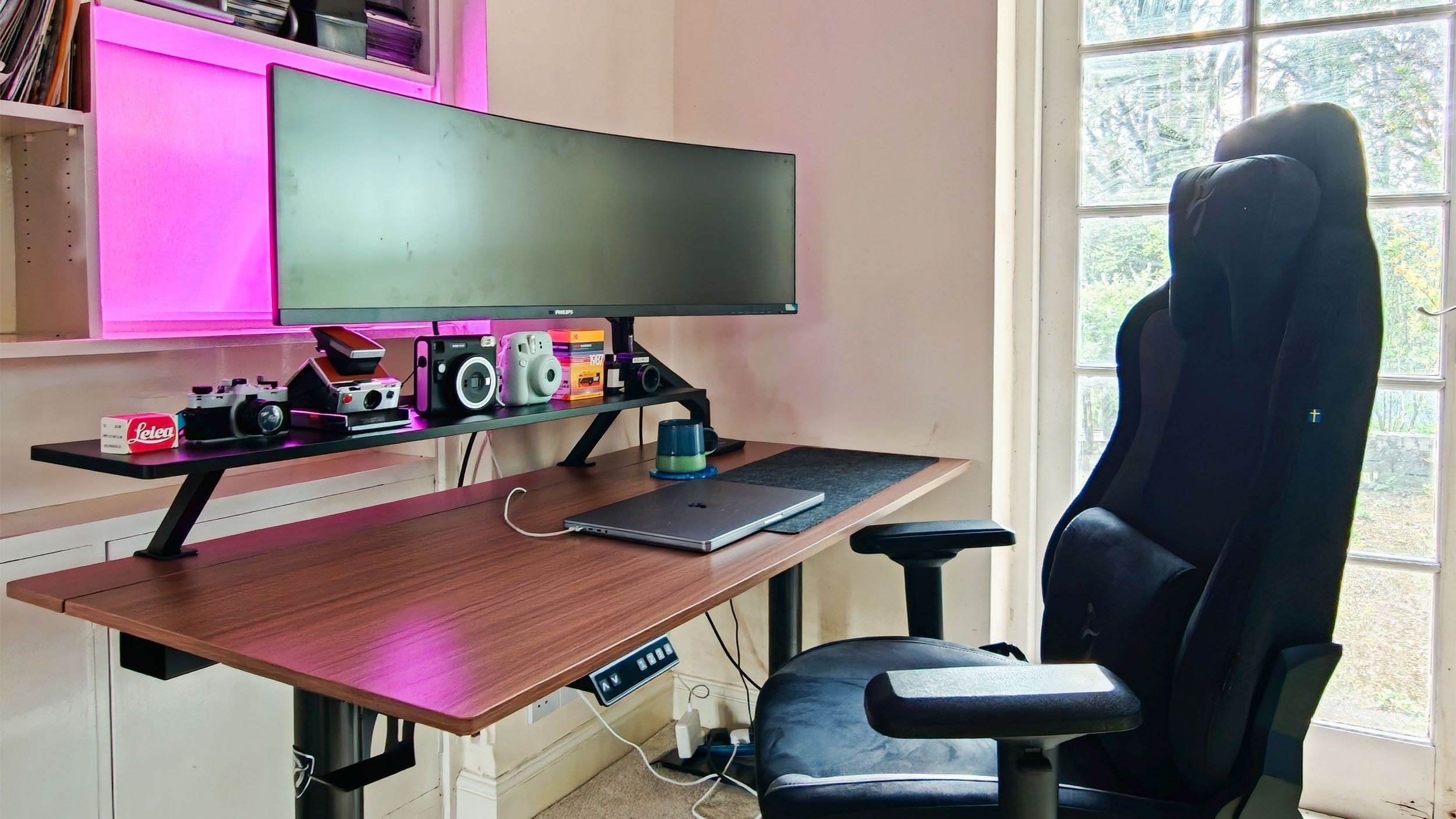 Keep a Minimal Desk Useful Below the Surface