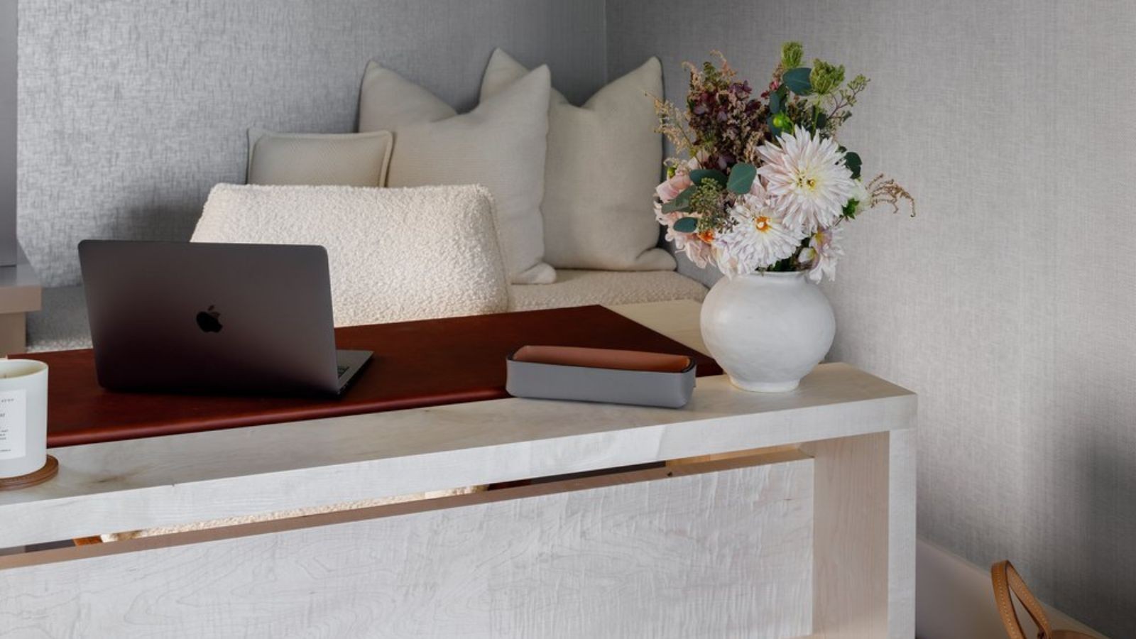 A Storage-Focused Layout With the Wayfair Linze Desk